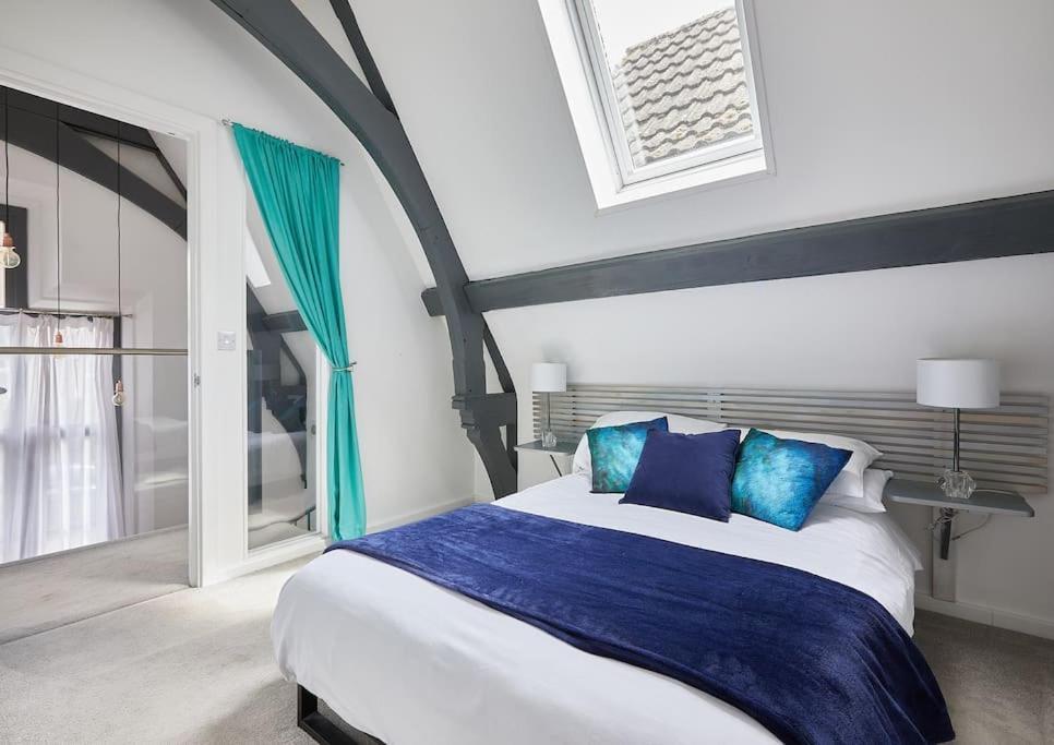 The Chapel Cottage By Ritual Stays เฮเมลเฮมพ์สเตด ภายนอก รูปภาพ